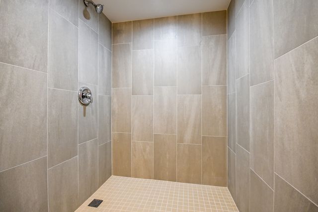 1237 E 95th Street, Chicago, IL 60628
