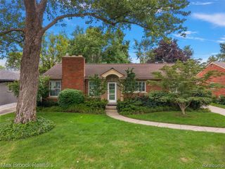 18408 Beverly Road, Beverly Hills, MI 48025