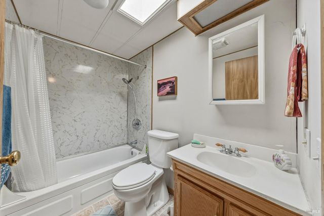 13902 Apple Ln, Clearlake Oaks, CA 95423