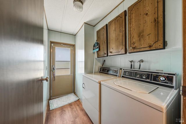 13902 Apple Ln, Clearlake Oaks, CA 95423