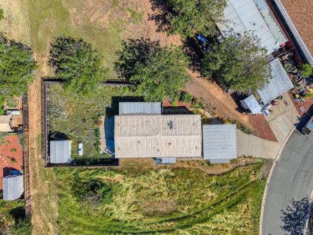 13902 Apple Ln, Clearlake Oaks, CA 95423