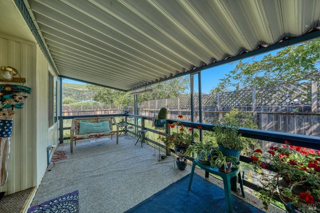 13902 Apple Ln, Clearlake Oaks, CA 95423