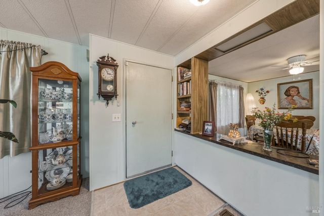 13902 Apple Ln, Clearlake Oaks, CA 95423