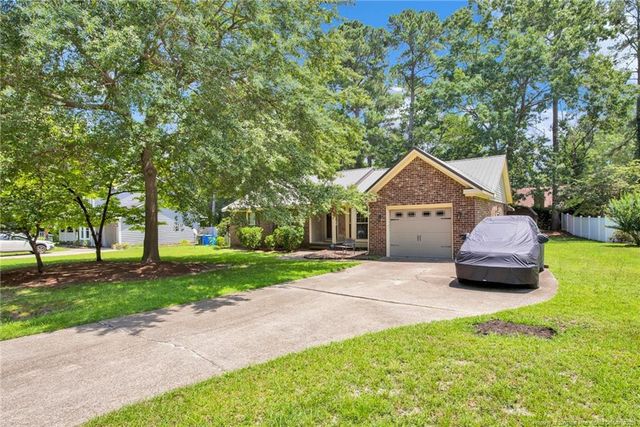 5821 Tuckertown Lane, Fayetteville, NC 28314