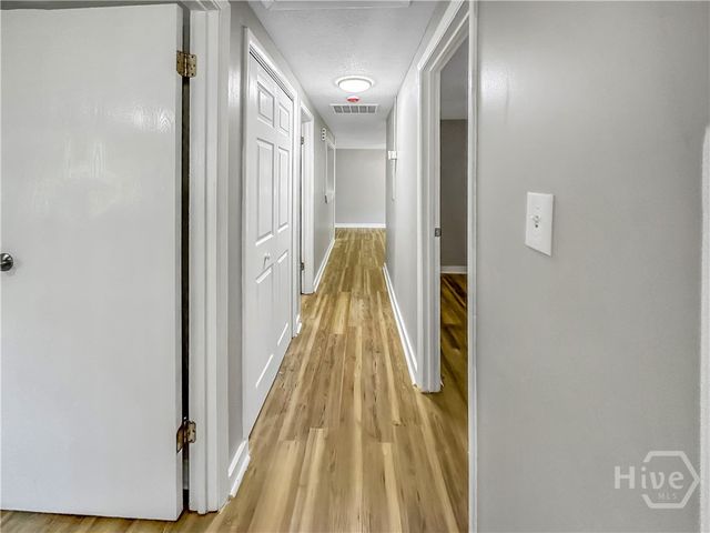 815 E Waldburg Street, Savannah, GA 31401