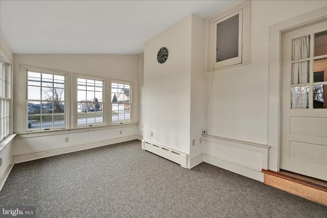 100 N GUTHRIESVILLE RD, Downingtown, PA 19335