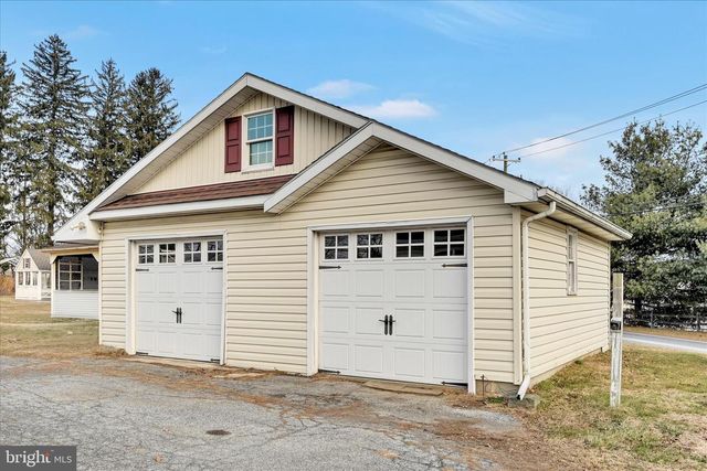 100 N GUTHRIESVILLE RD, Downingtown, PA 19335