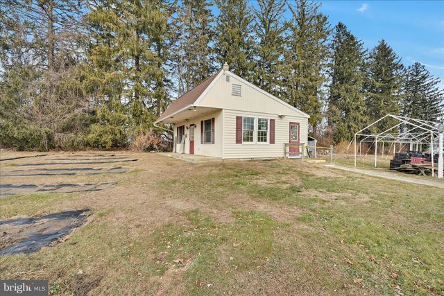 100 N GUTHRIESVILLE RD, Downingtown, PA 19335