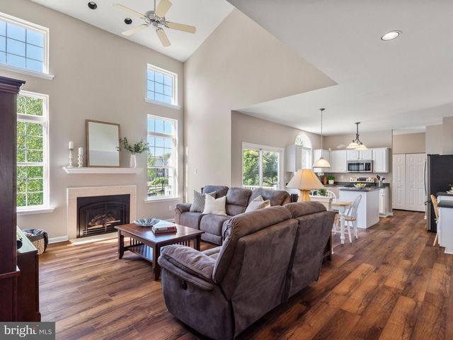 58 BUCKLEY CT, Phoenixville, PA 19460