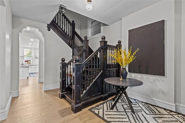 3638 Russell Boulevard, St Louis, MO 63110