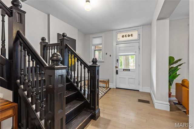 3638 Russell Boulevard, St Louis, MO 63110