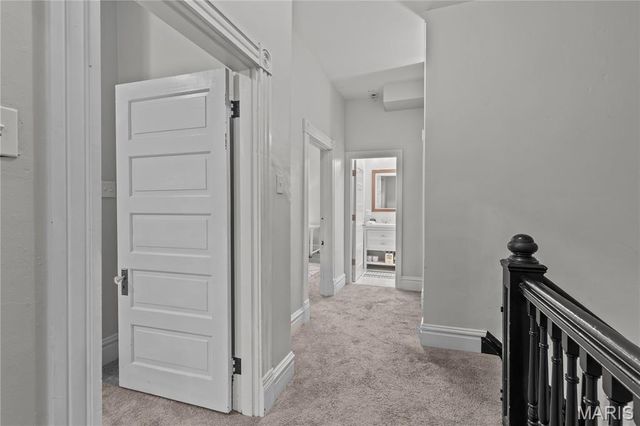 3638 Russell Boulevard, St Louis, MO 63110