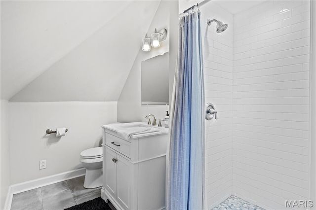 3638 Russell Boulevard, St Louis, MO 63110