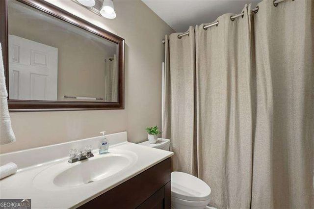 5068 Bright Hampton Drive SE, Atlanta, GA 30339