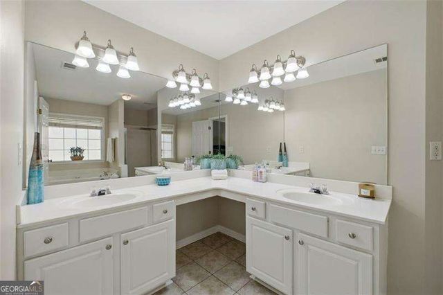 5068 Bright Hampton Drive SE, Atlanta, GA 30339