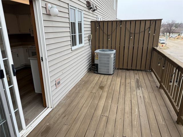 1905 Earl Road, Iowa City, IA 52246