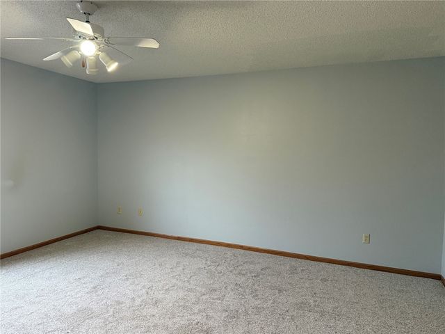 1905 Earl Road, Iowa City, IA 52246