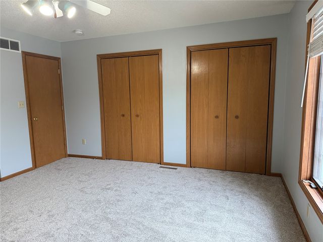 1905 Earl Road, Iowa City, IA 52246