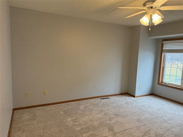 1905 Earl Road, Iowa City, IA 52246