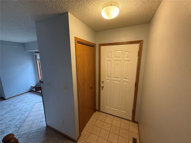 1905 Earl Road, Iowa City, IA 52246