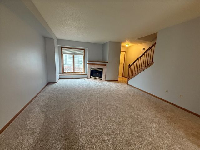 1905 Earl Road, Iowa City, IA 52246