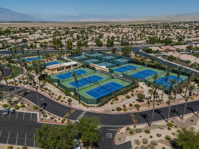78907 Fountain Hills Drive, Palm Desert, CA 92211