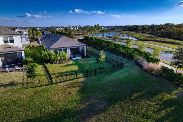 9000 TEQUILA SUNRISE DRIVE, Sarasota, FL 34241