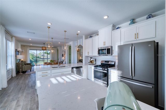 9000 TEQUILA SUNRISE DRIVE, Sarasota, FL 34241