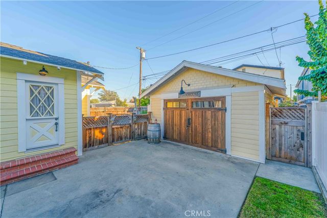 226 E 53rd Street, Long Beach, CA 90805