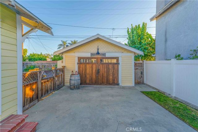 226 E 53rd Street, Long Beach, CA 90805