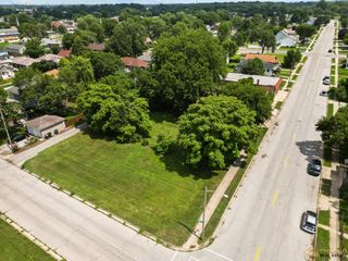 911 Conkey Street, Hammond, IN 46320