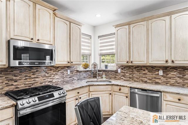 2 Namsan Drive, Monroe, NJ 08831