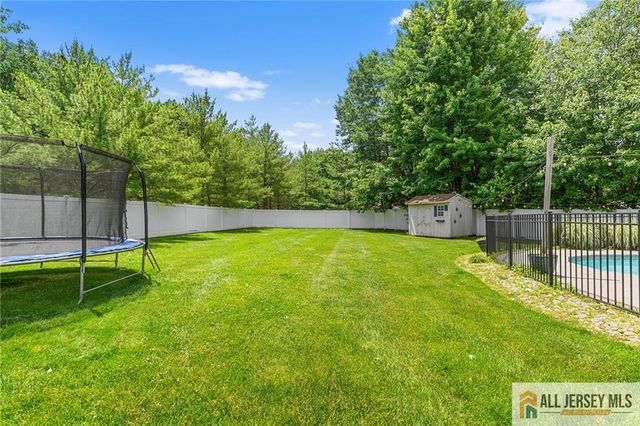 2 Namsan Drive, Monroe, NJ 08831