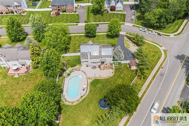 2 Namsan Drive, Monroe, NJ 08831
