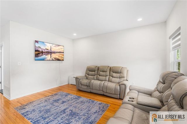 2 Namsan Drive, Monroe, NJ 08831
