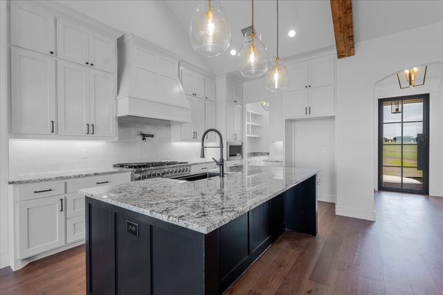 12721 W FM 4, Godley, TX 76044