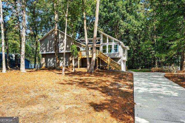 745 Cedar Creek Way, Woodstock, GA 30189