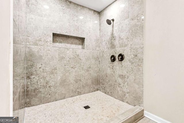 745 Cedar Creek Way, Woodstock, GA 30189