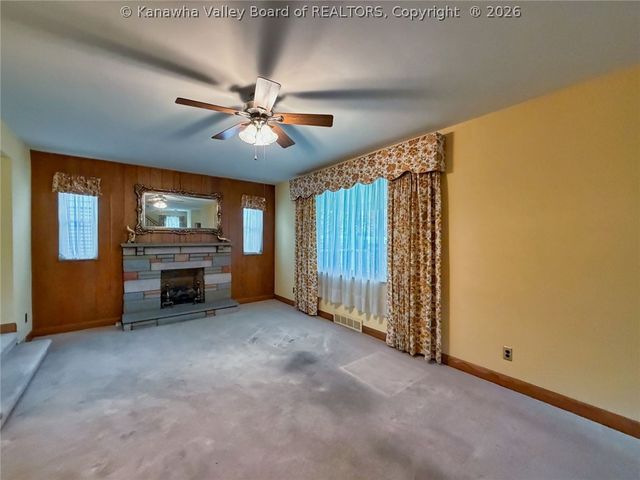 803 Maple Road, Charleston, WV 25302