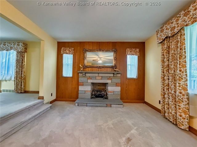 803 Maple Road, Charleston, WV 25302