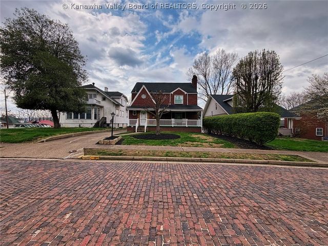 803 Maple Road, Charleston, WV 25302