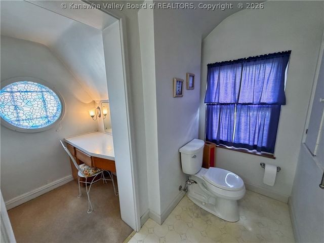 803 Maple Road, Charleston, WV 25302