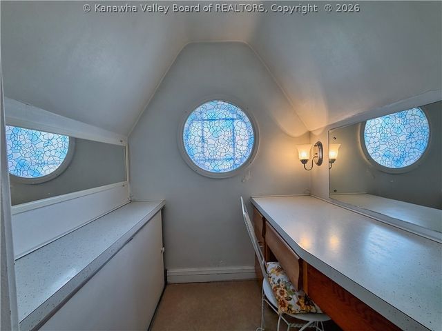 803 Maple Road, Charleston, WV 25302