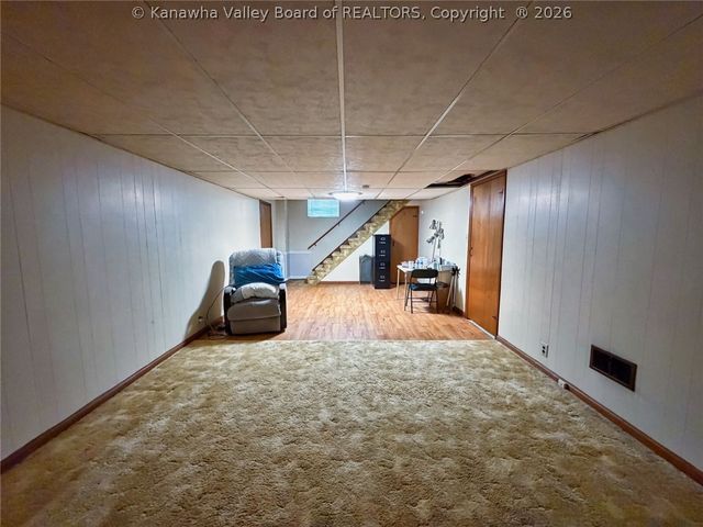 803 Maple Road, Charleston, WV 25302