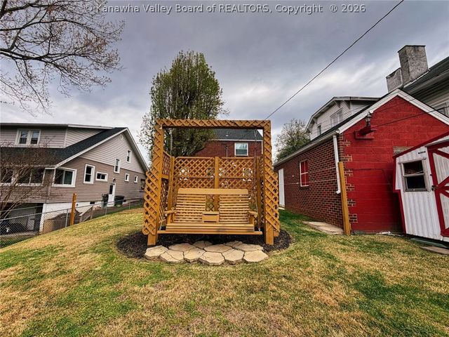 803 Maple Road, Charleston, WV 25302