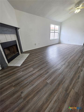 2814 Blackburn Dr, Killeen, TX 76543