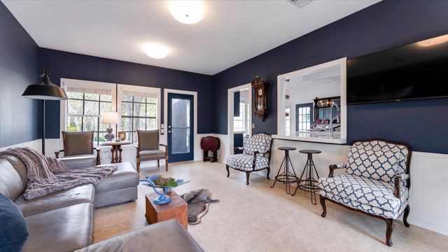 100 Lords Circle, Coldspring, TX 77331