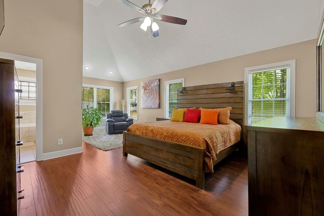 2235 Jasmine Dr, Clarksville, TN 37043