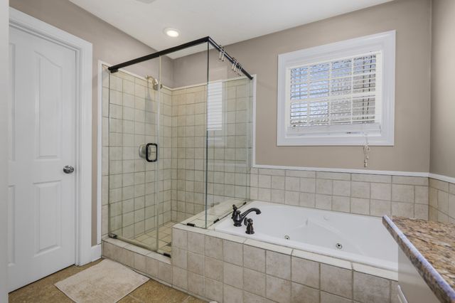 2235 Jasmine Dr, Clarksville, TN 37043