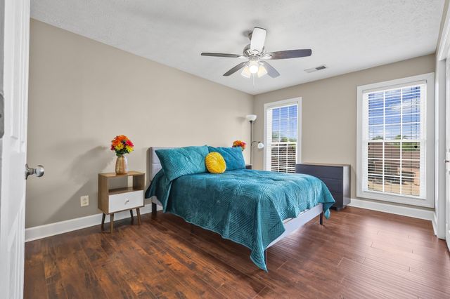 2235 Jasmine Dr, Clarksville, TN 37043